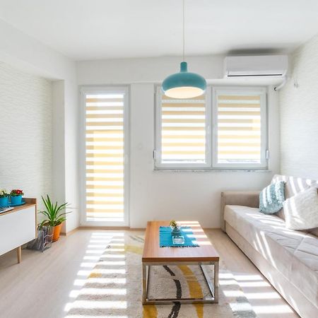 Apartmán • Charming ǀ Near City Mall ǀ 1Br • Skopje Exteriér fotografie